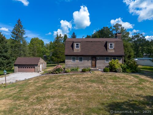 107 Woodhouse Ave, Northford, CT, 06472-1638 | Card Image