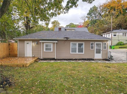 2605 Short St, Lakemore, OH, 44250-9839 | Card Image
