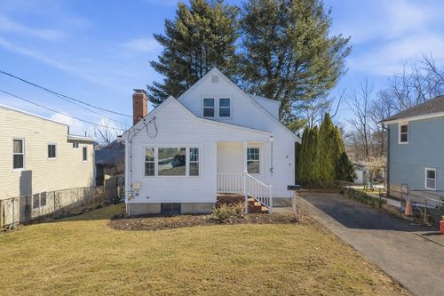 68 Reed St, Dedham, MA, 02026 | Card Image