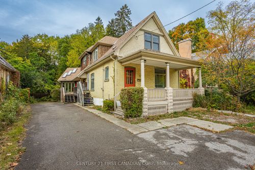 16 Woodward Ave, London, ON, N6H2G7 | Card Image