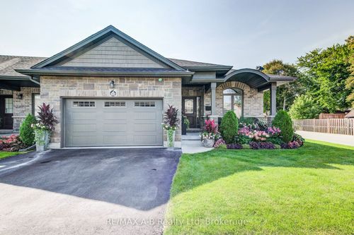 22-53 Roth St, East Zorra Tavistock, ON, N0B2R0 | Card Image