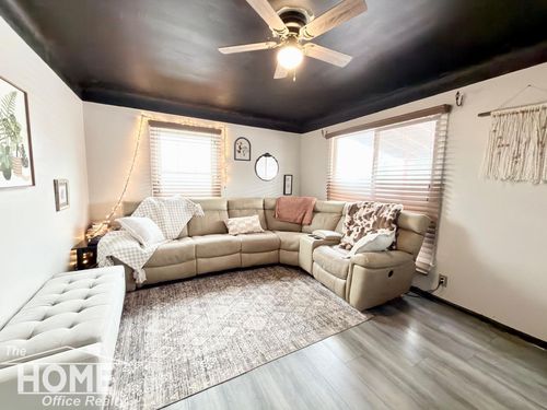 2624 Miller Rd, Flint, MI, 48503-4614 | Card Image