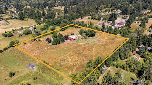 22045 276th Ave Se, Maple Valley, WA, 98038-7710 | Card Image