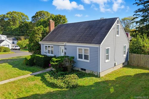 105 Dogwood Rd, Northport, NY, 11768-1906 | Card Image