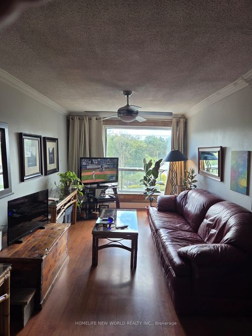 8-42 Brock St W, Uxbridge, ON, L9P1P3 | Card Image