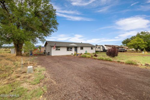 7749 Moonbeam Dr, Flagstaff, AZ, 86004-1145 | Card Image