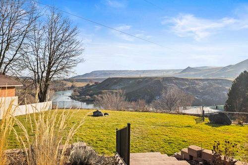 853 Pottery Rd, Bliss, ID, 83314-4900 | Card Image