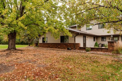 5-1281 Greenbriar Ct, White Bear Tp, MN, 55110-2296 | Card Image