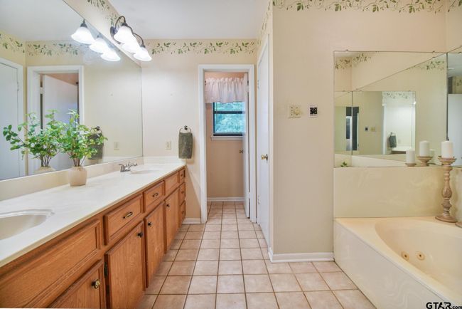 201 Karla Dr, House other with 3 bedrooms, 2 bathrooms and null parking in Whitehouse TX | Image 17