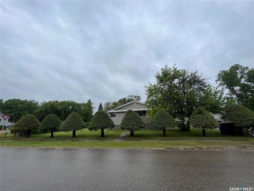 414 2 Ave, Spy Hill, SK, S0A2A0 | Card Image