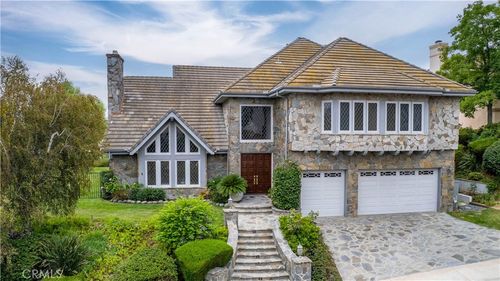 24784 Wooded Vis, West Hills, CA, 91307-2758 | Card Image