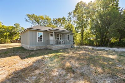 316 N Douglas Street, House other with 3 bedrooms, 2 bathrooms and 3 parking in Mart TX | Image 2