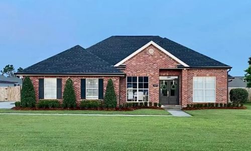 147 Manchester Dr, Houma, LA, 70360-7997 | Card Image