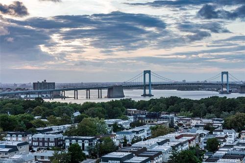 16-d-18-05 215th St, Bayside, NY, 11360-2107 | Card Image