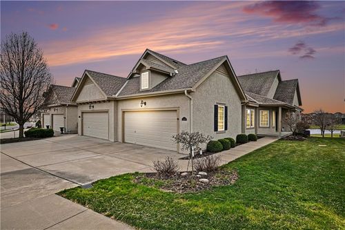 2409 Ne 107th Terrace, Kansas City, MO, 64155 | Card Image