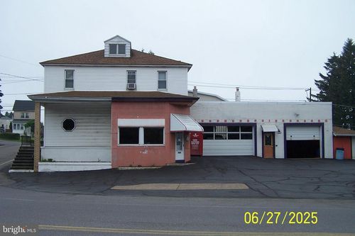 698 S Kennedy Dr, McAdoo, PA, 18237-1700 | Card Image