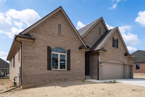 55809 Jones Dr, Macomb, MI, 48042-1262 | Card Image