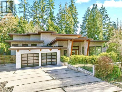 388 Hidhurst Pl, West Vancouver, BC, V7S1K1 | Card Image