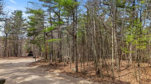 40 Bruin Ln, Jay, NY, 12941-2434 | Card Image