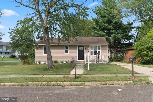 1133 Watson St, West Deptford, NJ, 08086-3202 | Card Image