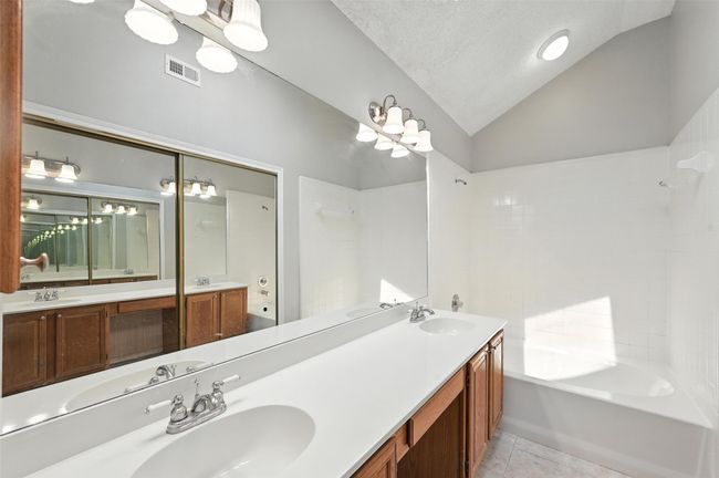 1450 Hampton Rd, House other with 3 bedrooms, 2 bathrooms and null parking in Grapevine TX | Image 15