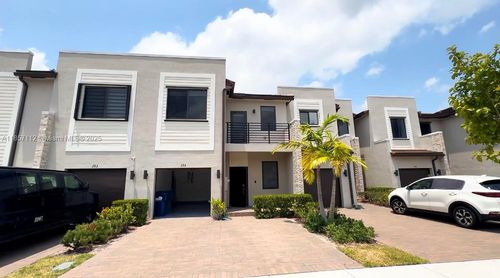 395 Ne 211th Ter, Miami, FL, 33179-1104 | Card Image