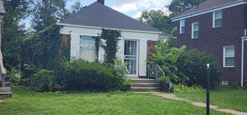 541 Taft Pl, Gary, IN, 46404-1322 | Card Image
