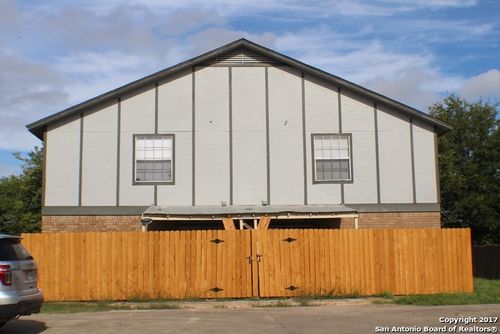4-5216 Meadow Fld, San Antonio, TX, 78250-4575 | Card Image