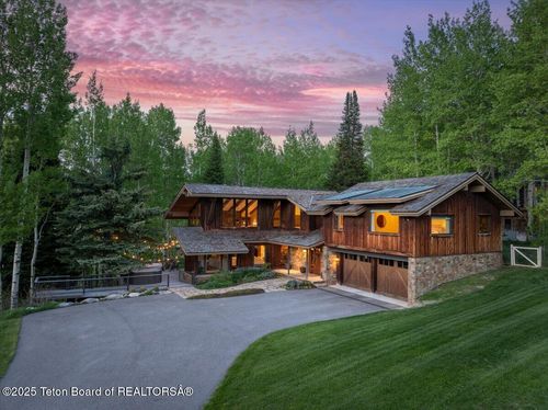 3375 W Killdeer Rd, Jackson, WY, 83001-3300 | Card Image