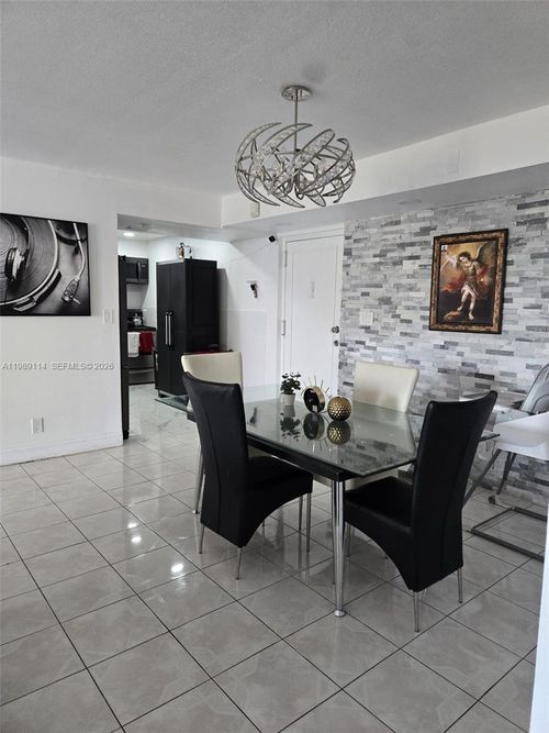 apt-409-6195 Rock Island Rd, Tamarac, FL, 33319-2567 | Card Image