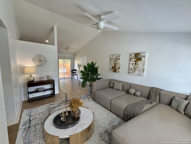 UNIT-2901 - 9140 Timber Path, Condo with 3 bedrooms, 2 bathrooms and null parking in San Antonio TX | Image 4