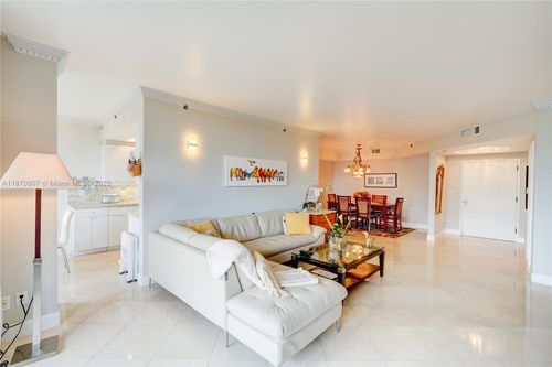 apt-408-2000 Island Blvd, Aventura, FL, 33160-4958 | Card Image