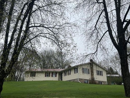 2114 Jannsen Ct, Menomonie, WI, 54751-4407 | Card Image