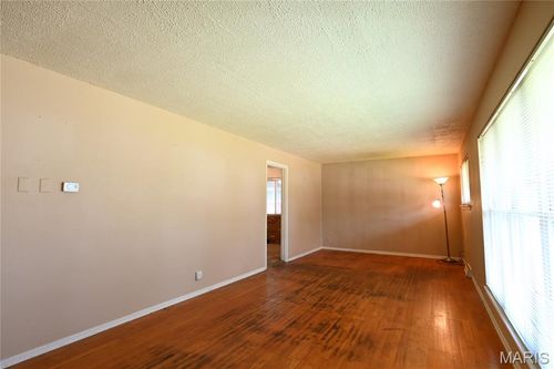 751 Peal Drive, Unincorporated, MO, 63125 | Card Image
