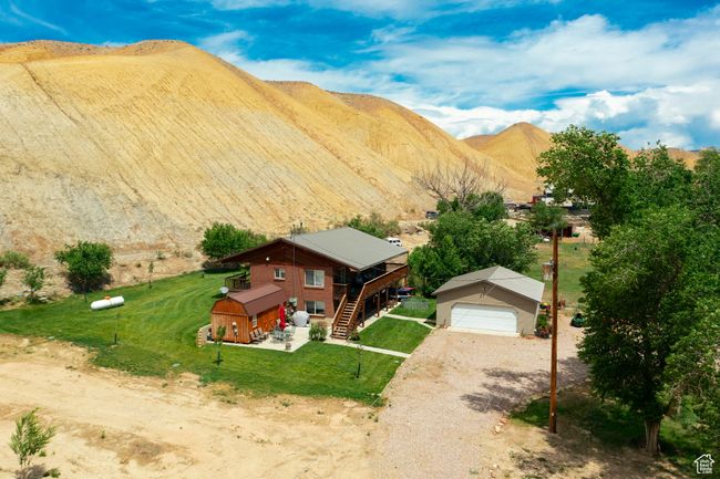 2770 S 9500 E, House other with 3 bedrooms, 3 bathrooms and 2 parking in Jensen UT | Image 7