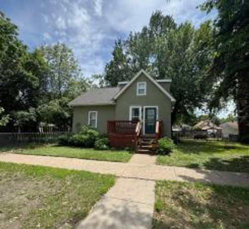 878 Monroe Ct, Saint Paul, MN, 55102-3305 | Card Image