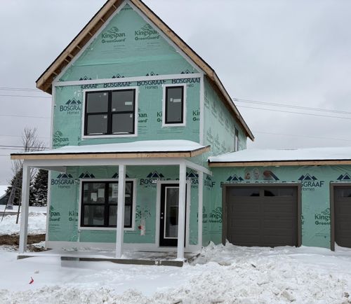 2817 Foxglove Ln Se, Kentwood, MI, 49512-3155 | Card Image