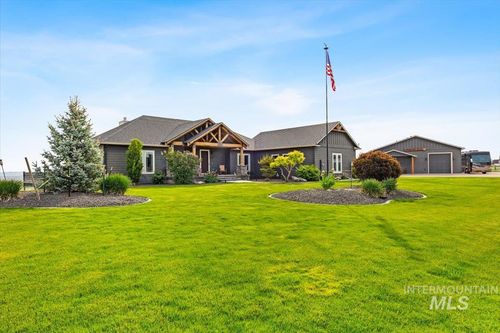 5886 Whispering Hills Dr, Marsing, ID, 83639-8266 | Card Image