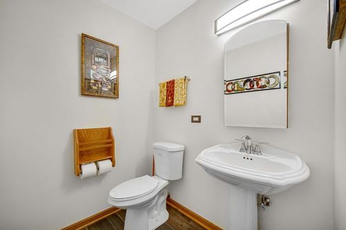 346 Holbrook Cir, Chicago Heights, IL, 60411-1187 | Card Image