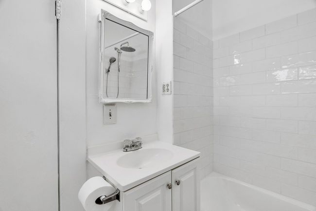 1217 Mansfield St, House other with 2 bedrooms, 1 bathrooms and null parking in Port Huron MI | Image 14