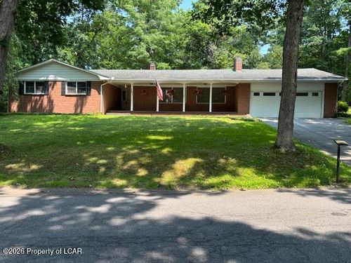 101 White Birch Lane, Dallas, PA, 18612 | Card Image