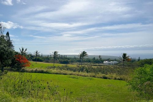 94-5804 Komo Hale Pl, NAALEHU, HI, 96772 | Card Image