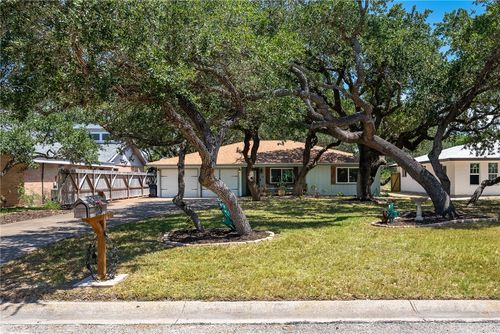 23 S Lake Dr, Rockport, TX, 78382-7938 | Card Image