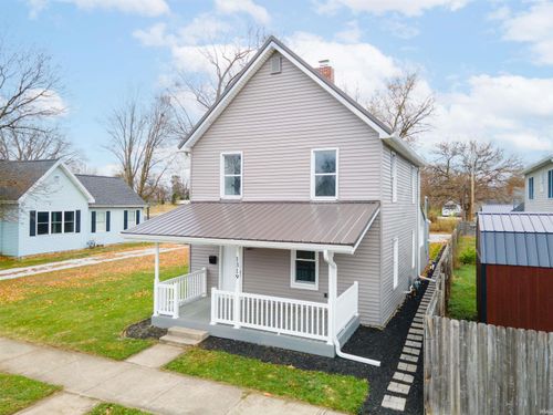 1319 S Gallatin St, Marion, IN, 46953-2208 | Card Image