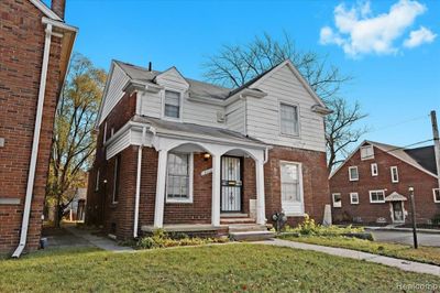 18600 Woodingham Drive, Home with 4 bedrooms, 1 bathrooms and null parking in Detroit MI | Image 2