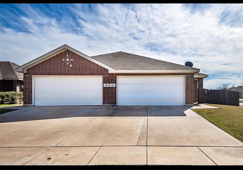 452 Canvas Court, Crowley, TX, 76036 | Card Image