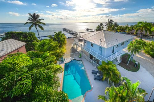 31473 Warner St, Big Pine Key, FL, 33043-3417 | Card Image