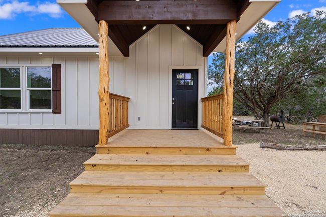 0 Loop Rd, House other with 1 bedrooms, 1 bathrooms and null parking in Uvalde TX | Image 5