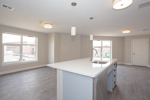 3a-882 Massachusetts Ave, Arlington, MA, 02476-4780 | Card Image