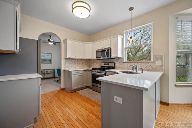 207 E Park Ave, House other with 3 bedrooms, 4 bathrooms and 2 parking in Sugar Grove IL | Image 10